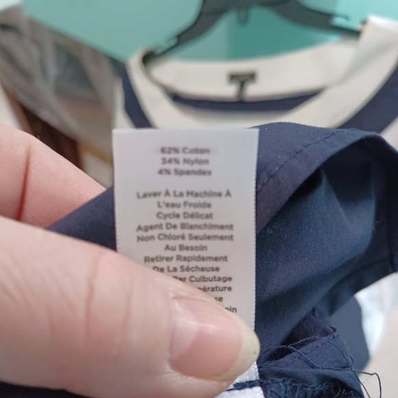 MAKE OFFER    Talbots blue and white top - Picture 8 of 8